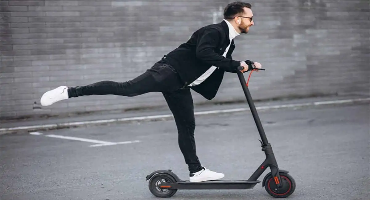 Best Long Range Electric Scooters Per Charge in 2025