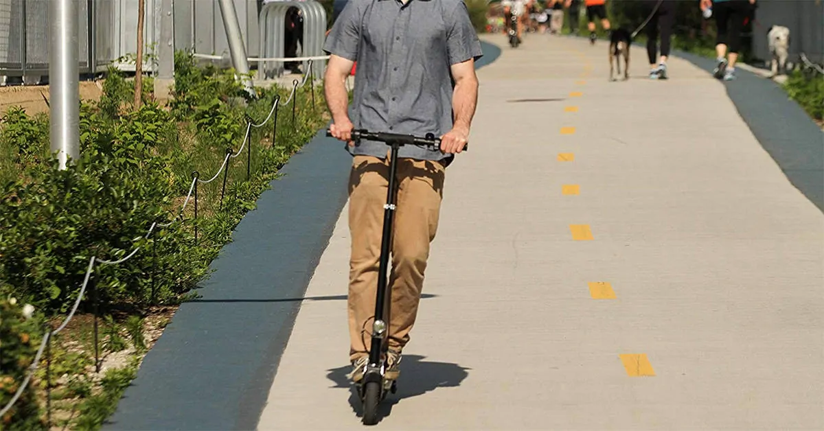 Top 3 Best Men’s Electric Scooters in The Market In 2025