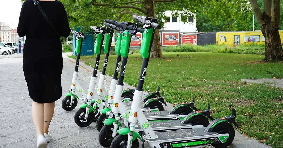 Best Reviewed Coolest Electric Scooters In 2024: Revolutionize Your Commute