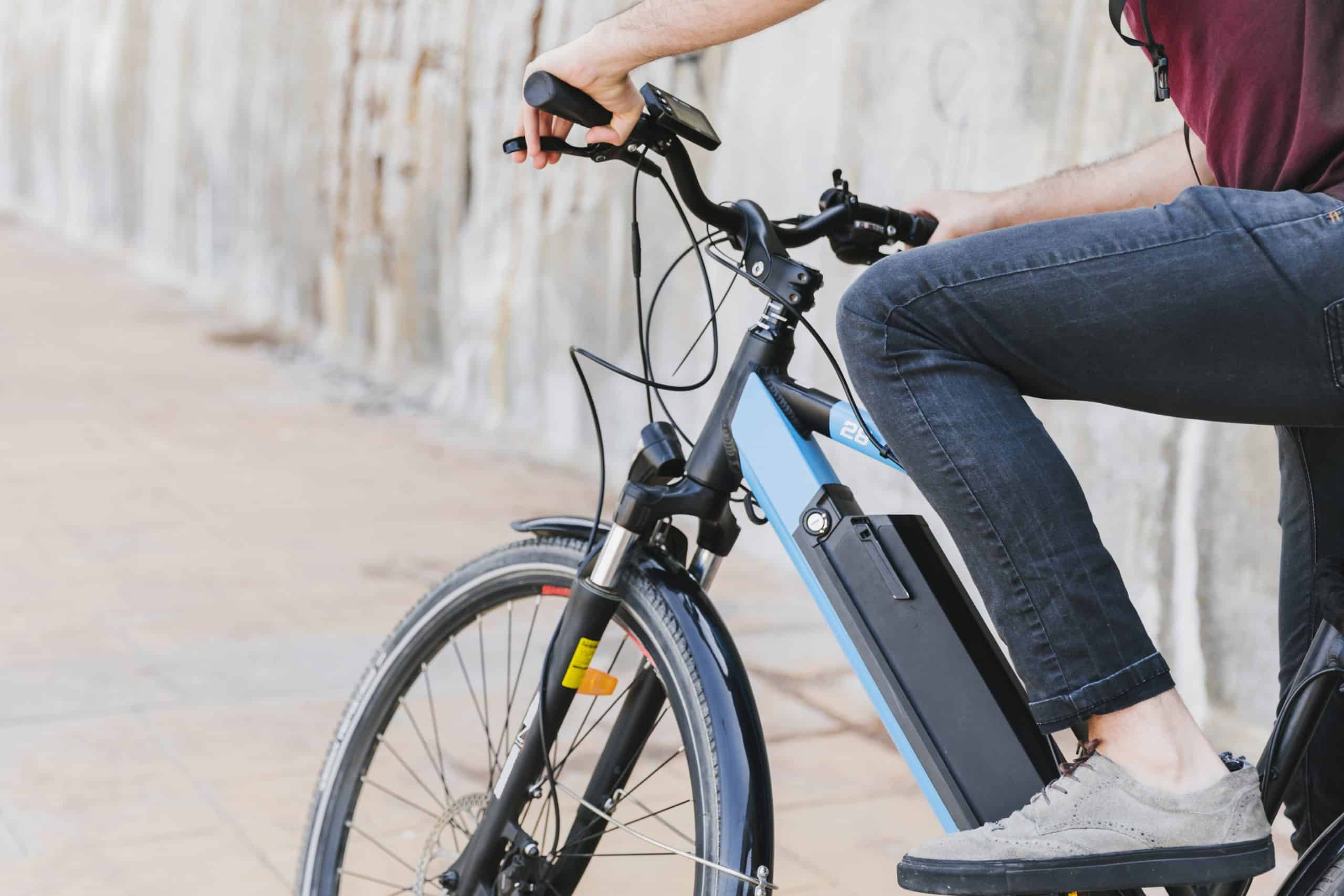 Best 750 watt Electric Bikes Including Fat Tire Options 4