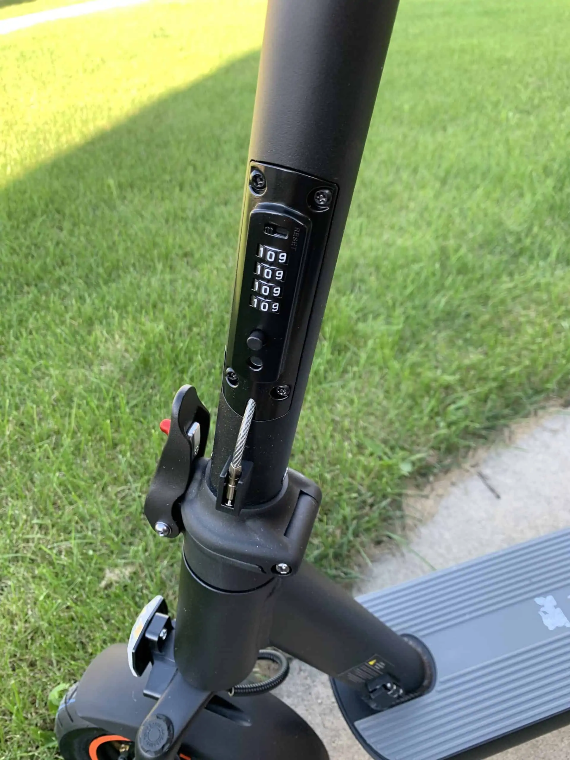 KIRIN G1 is the electric scooter's built-in anti-theft mechanisms.
