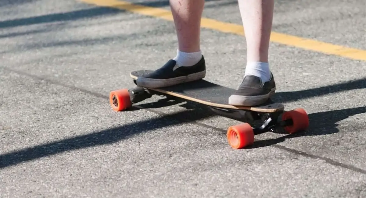 Best Electric Skateboard for Beginners – Guide for First Timers
