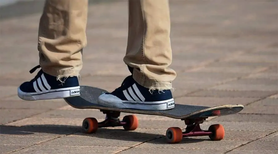 Are Electric Skateboards Difficult to Ride?