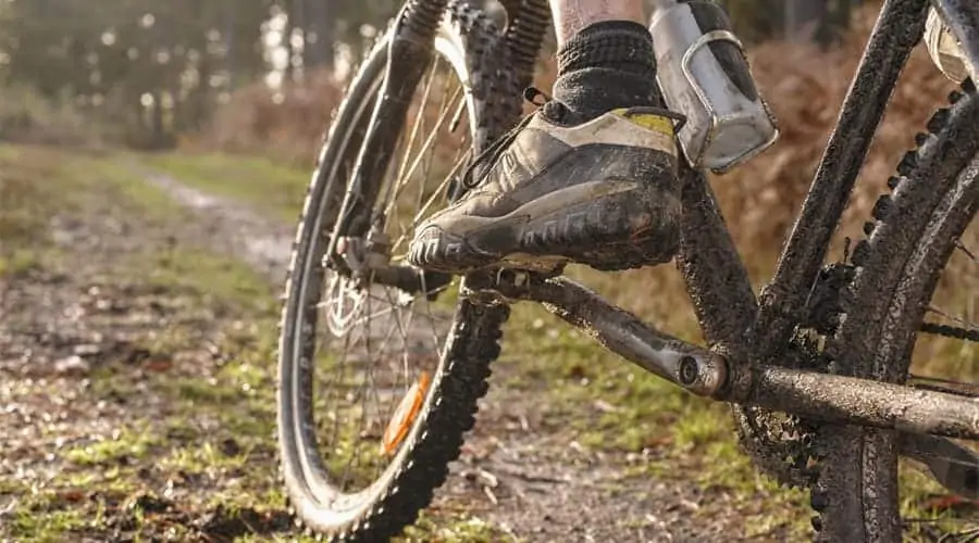 different types of cycling shoes