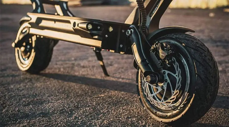 Dualtron Thunder 2 Electric Scooter: Hydraulic Disc Brakes