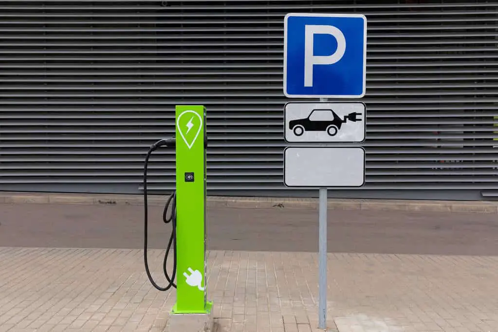 Will Electric Cars Get Cheaper In The Long Run? 1