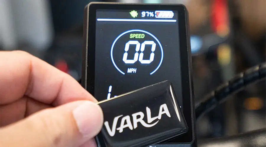 Varla Eagle One Pro: Display and Controls